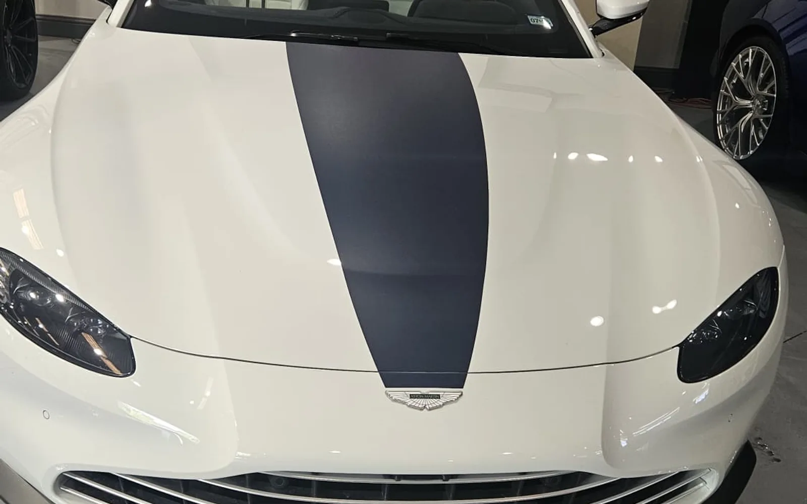 2023 Aston Martin Vantage F1 Edition Convertible white with blue stripe